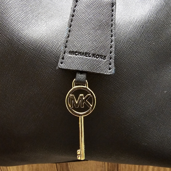 Michael Kors Hamilton Extra Large Saffiano leather EUC - Picture 13 of 16